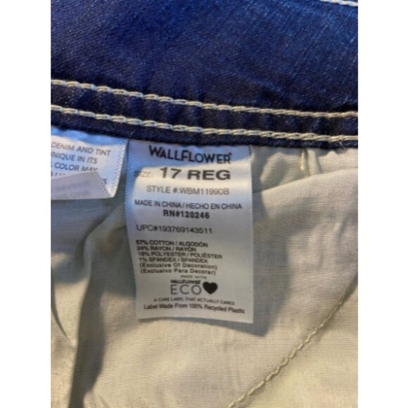 **WallFlower** Luscious Curvy Bootcut Mi-Rise Stretch Juniors Jeans Heidi 17 - Picture 8 of 9